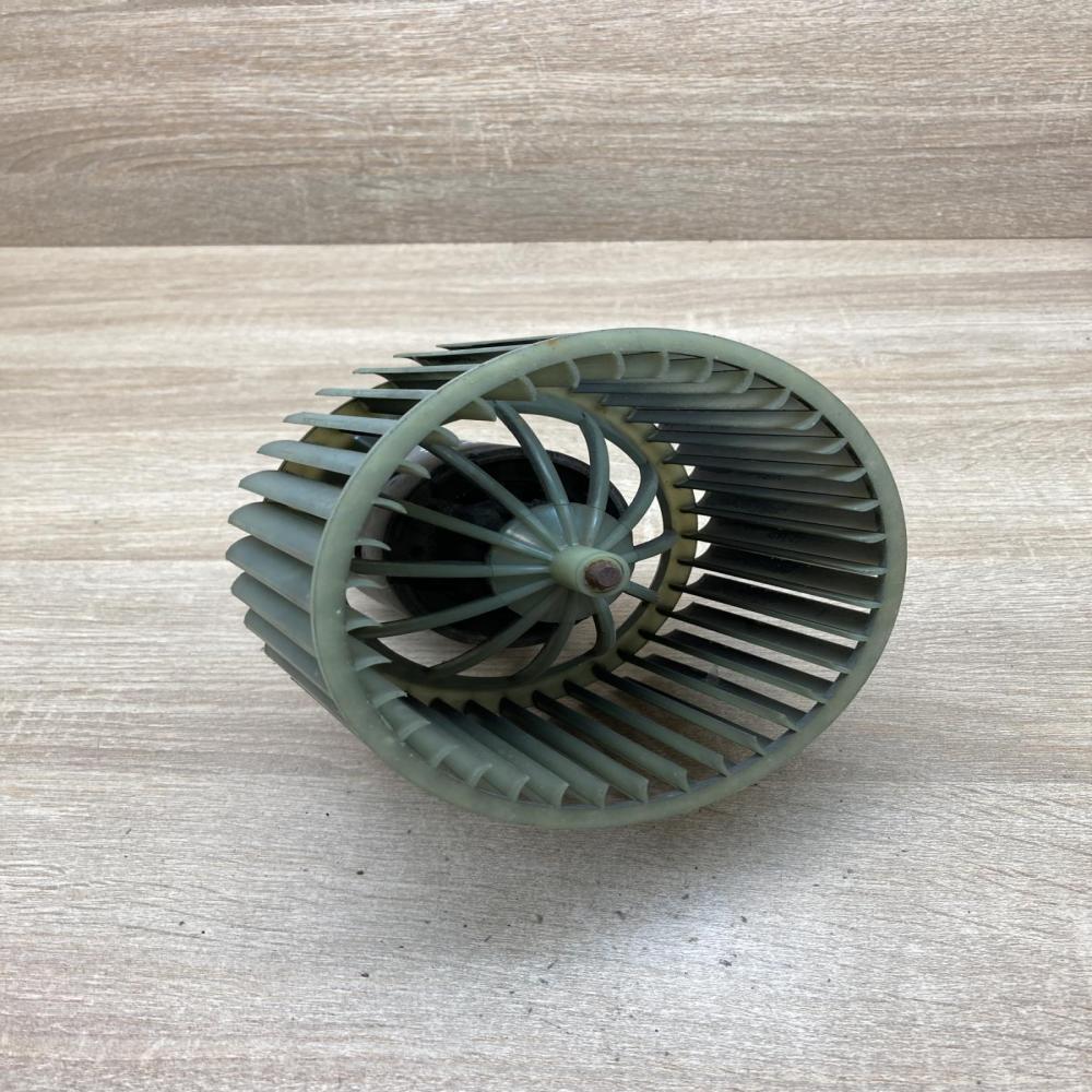 0130111162   Heater fan/blower Audi 100 S4 C4