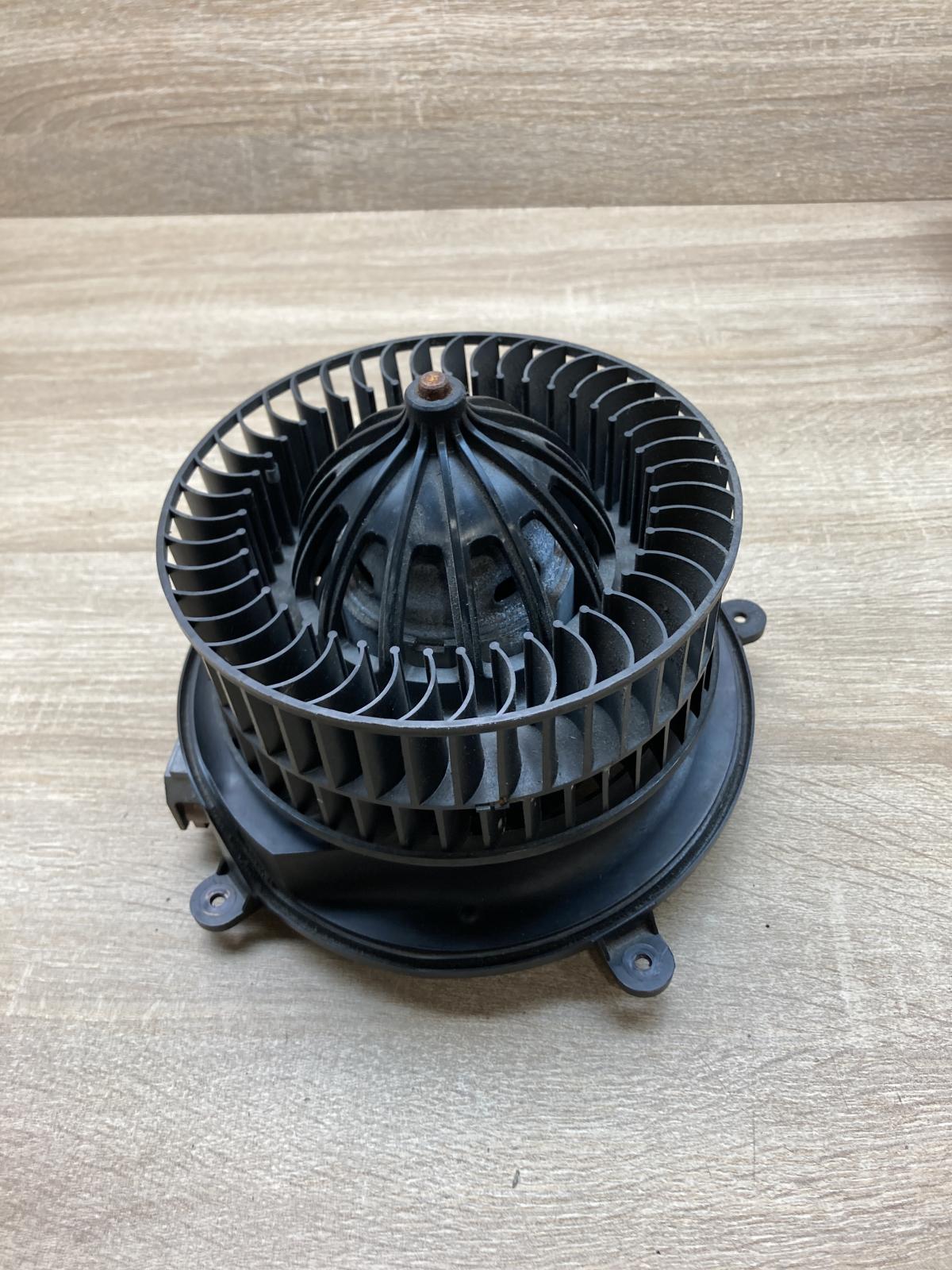 9400984 A2308215451  Heater fan/blower Mercedes-Benz E W211