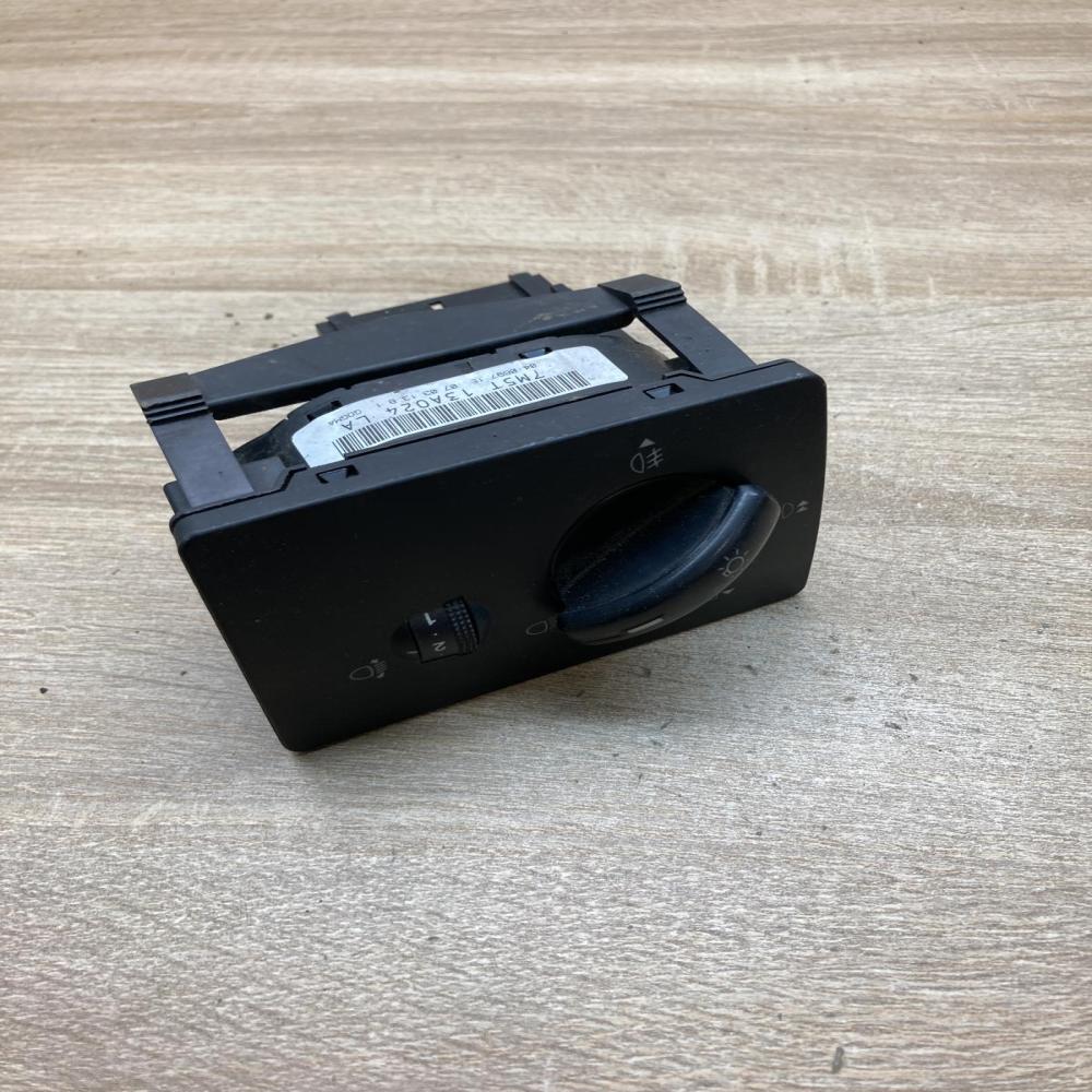 7M5T 13A024 LA 7M5T13A024LA  Light switch Ford Focus