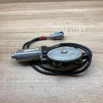 3444382 1658412A  Seat adjustment motor Subaru B9 Tribeca