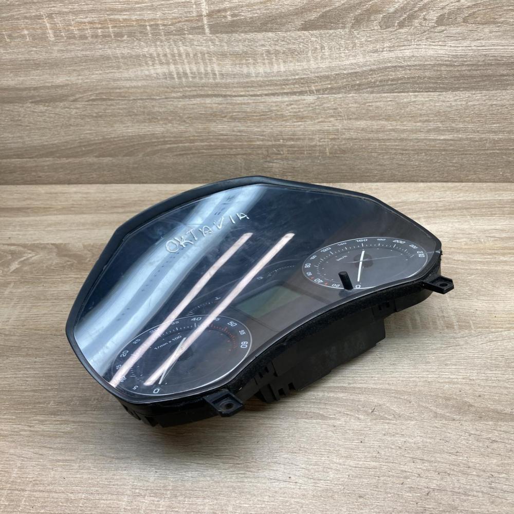 Octavia speedometer   Speedometer (instrument cluster) Skoda Octavia Mk1 (1U)