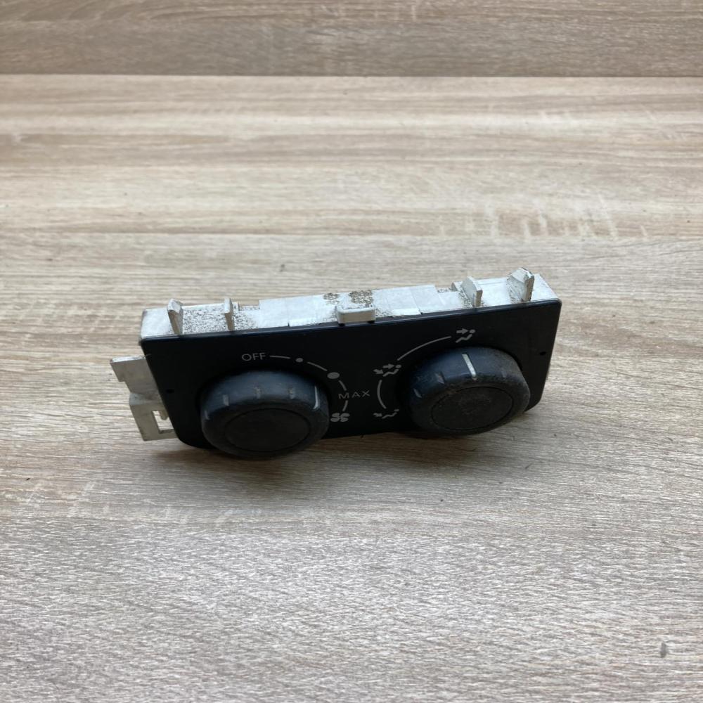 52488601 920475  Climate control unit Renault Vel Satis