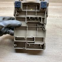 82201XA00B   Fuse module Subaru Tribeca