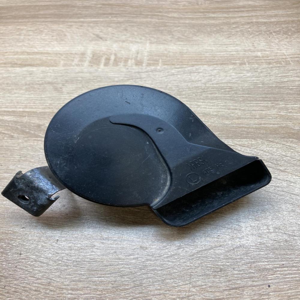 CH2138 AM80 R 49042 Horn signal Volvo V70