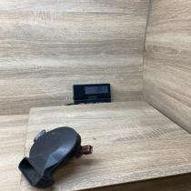 CH2138 AM80 R 49042 Horn signal Volvo V70