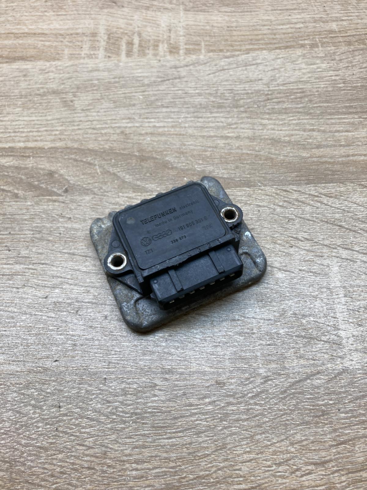 191905351B   Ignition amplifier control unit Volkswagen Golf II