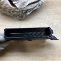 4L0907355B   Hand brake control module Audi Q5 SQ5