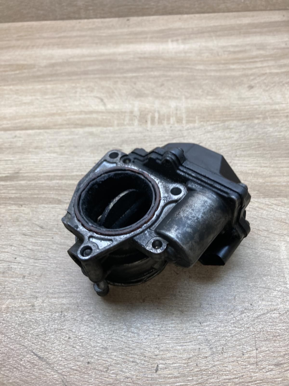 03G128063G   Throttle valve Volkswagen PASSAT B6