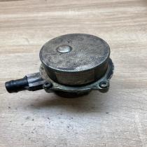 8200113585   Vacuum pump Renault Kangoo I