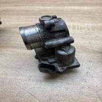 A2C53338105   Throttle valve Volkswagen PASSAT B6
