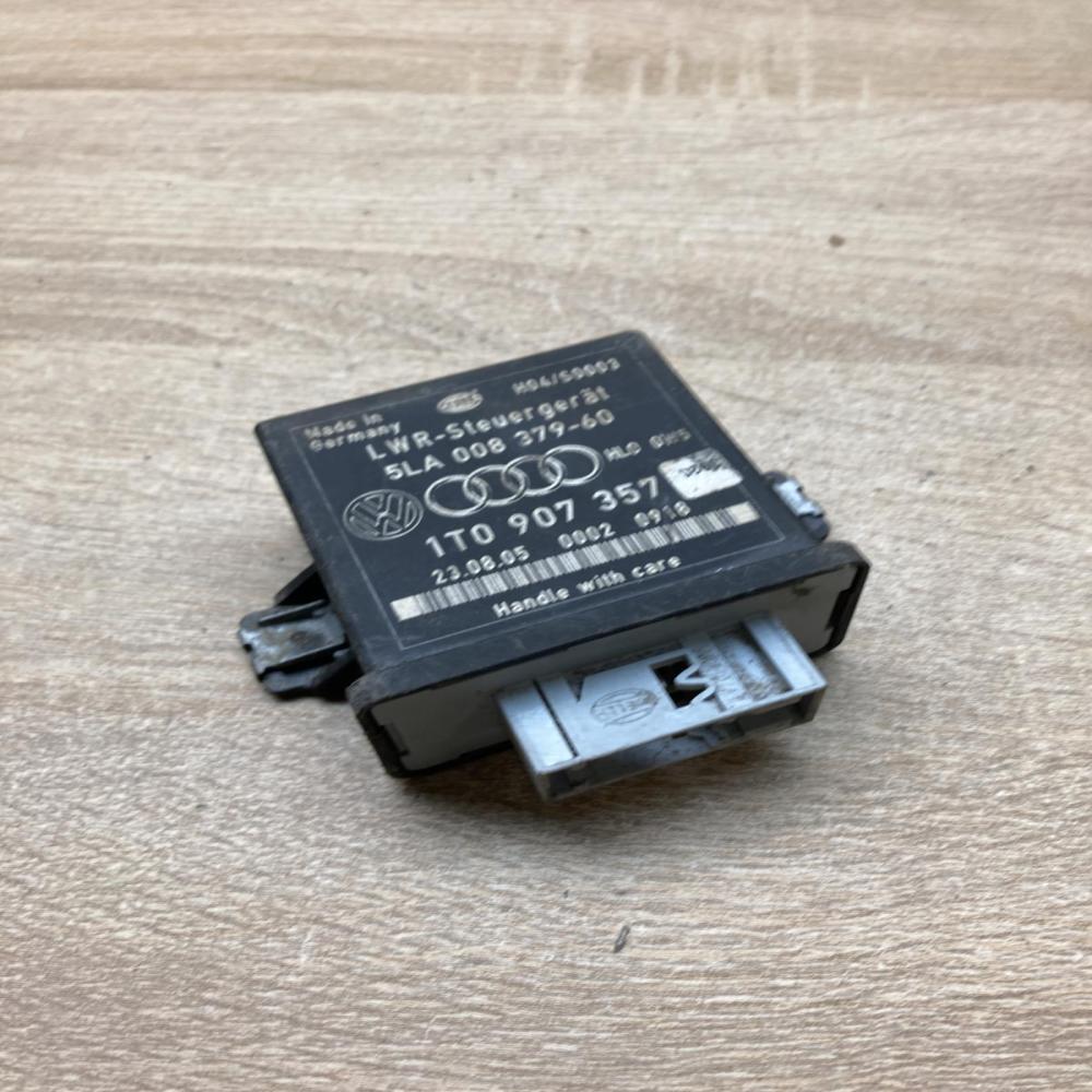 1T0907357   Light module LCM Volkswagen Touran I