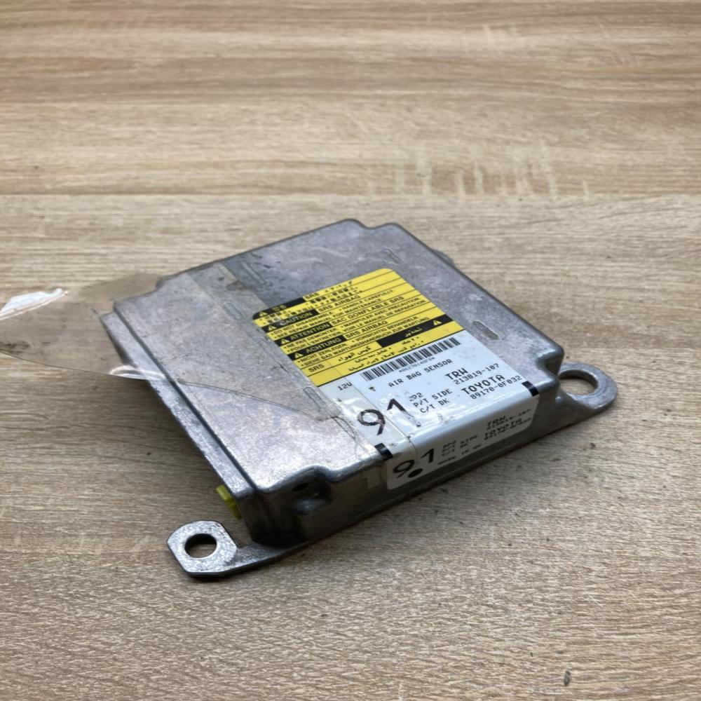 89170 0F032 891700F032  Airbag control unit/module Toyota Corolla Verso AR10