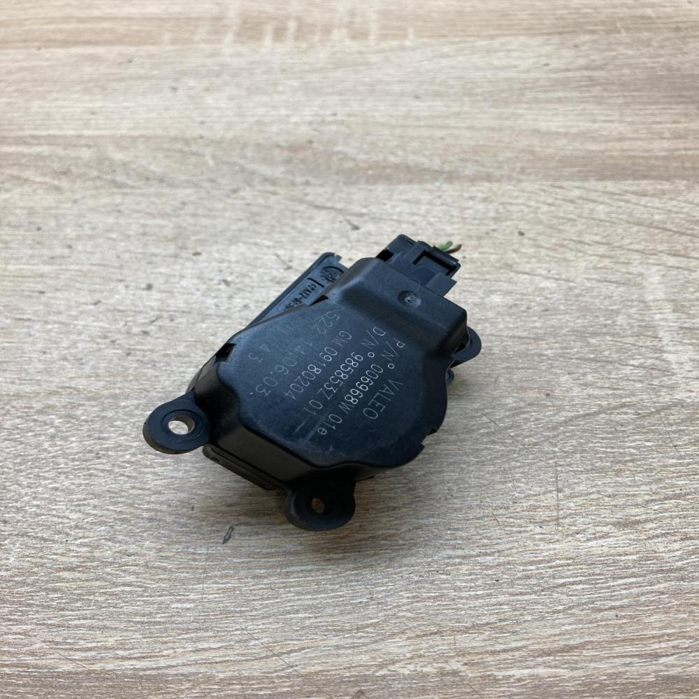 006968W 985853Z  Air flap motor/actuator Opel Vectra C