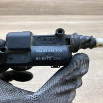 24438209   Fuel tank cap lock motor Opel Vectra C