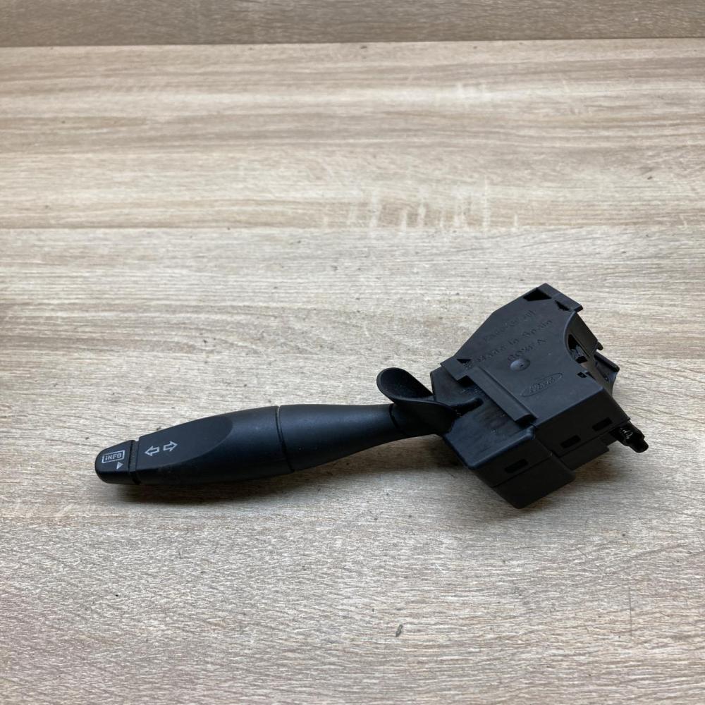 1S7T 13335 BD 1S7T13335BD  Indicator stalk Ford Focus