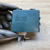 85970 52050 051500 4341  Door central lock control unit/module Toyota Yaris