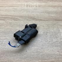 13125619   Fuel tank cap lock motor Opel Astra H
