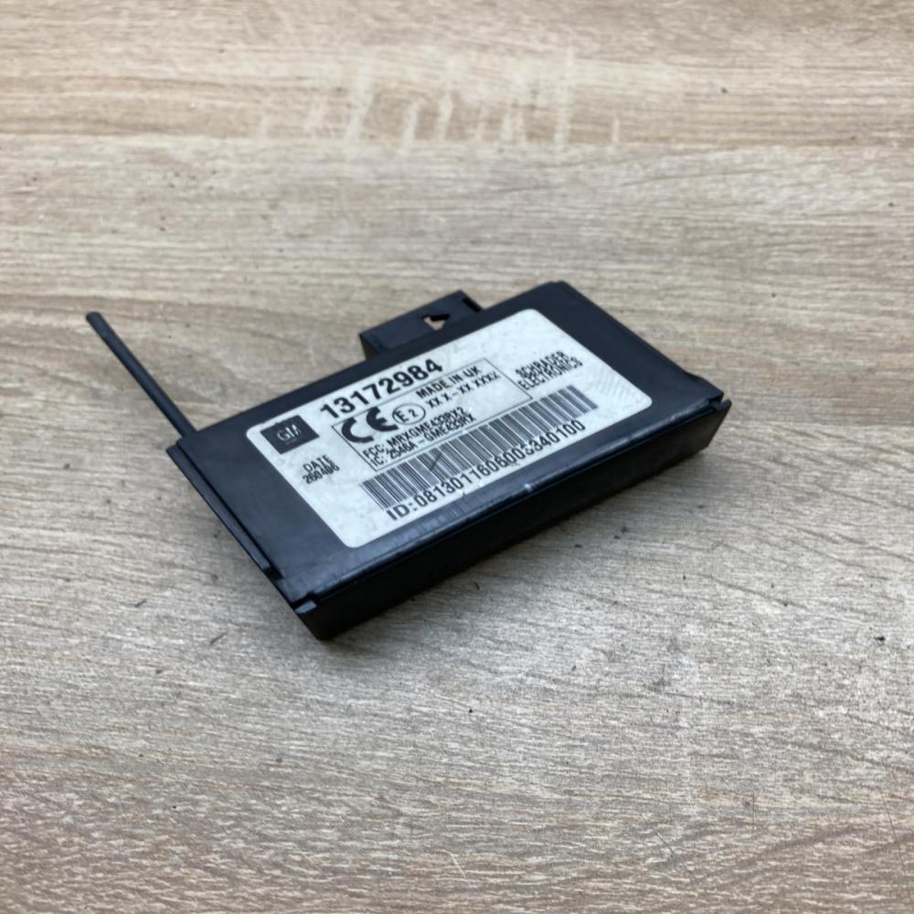 13172984   Tire pressure sensor Opel Signum