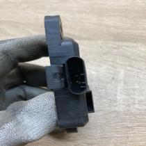 09133263   Airbag deployment crash/impact sensor Opel Zafira A