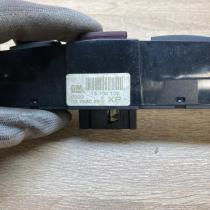 13100105   Hazard light switch Opel Zafira B