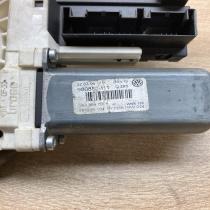1K0959792G 1K0959701K  Front door window regulator motor Volkswagen Golf V