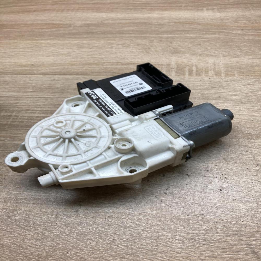 8P0959802A   Front door window regulator motor Audi A3 S3 8P
