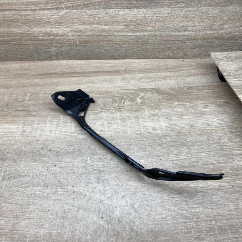 A1698850363  Left side Bumper support mounting bracket corner Mercedes-Benz B W2