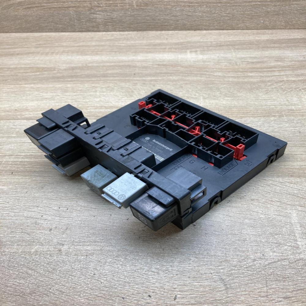 8P0907279J   Comfort/convenience module Audi A3 S3 8P