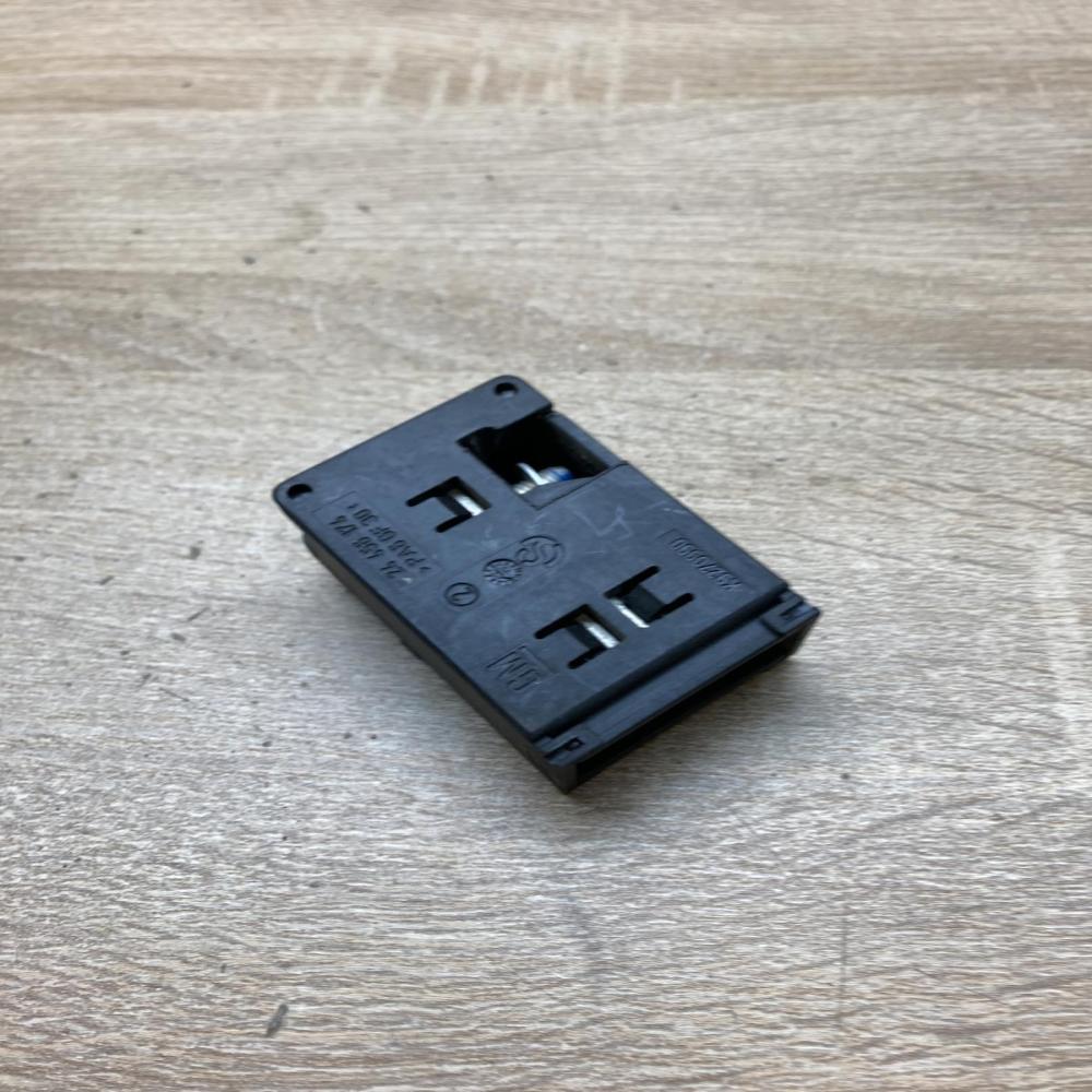 24456174   Battery relay fuse Opel Vectra C