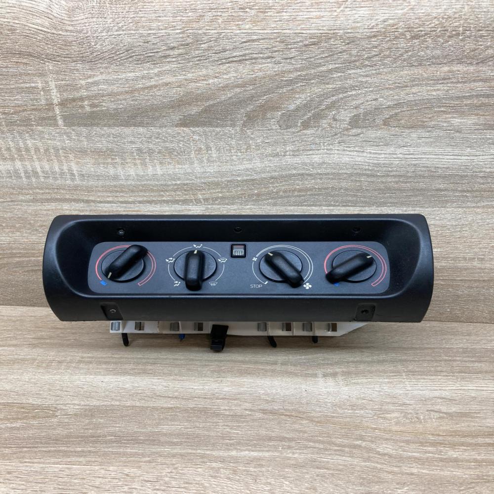 847290R 7700808863  Climate control unit Renault Safrane