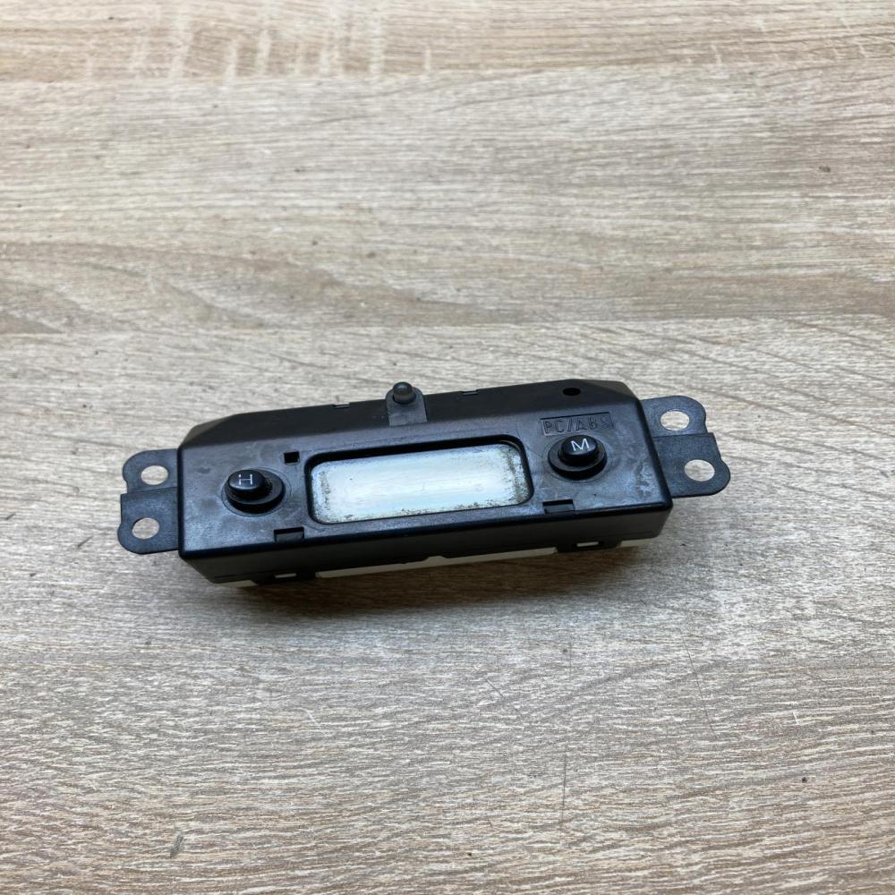 98AB 15000 CCW   Screen/display/small screen Ford Focus