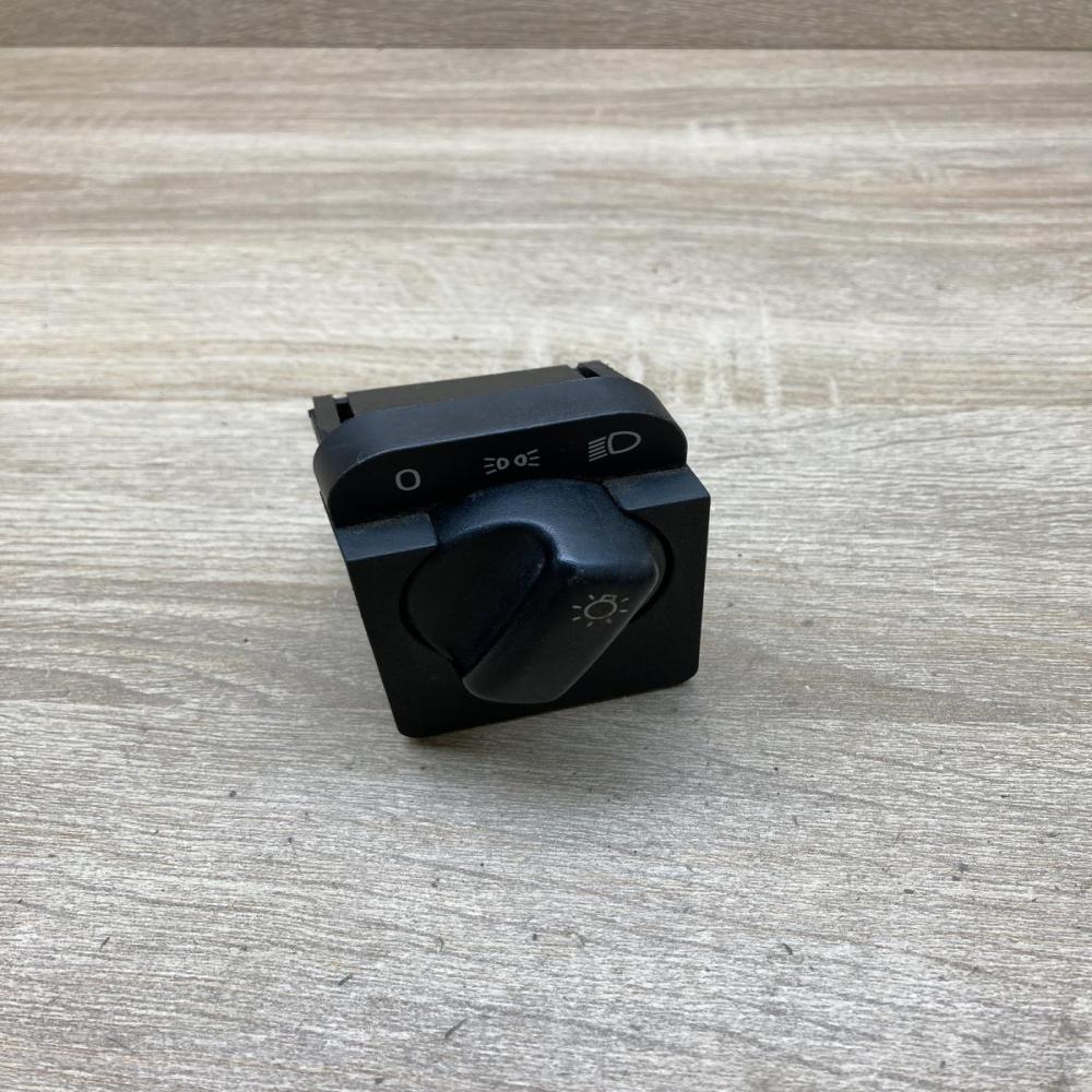 90481764 90481763  Light switch Opel Astra F