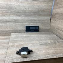 NISSAN window switch   Electric window control switch Nissan Primera