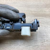 192829   Electric window control switch Toyota Auris 150