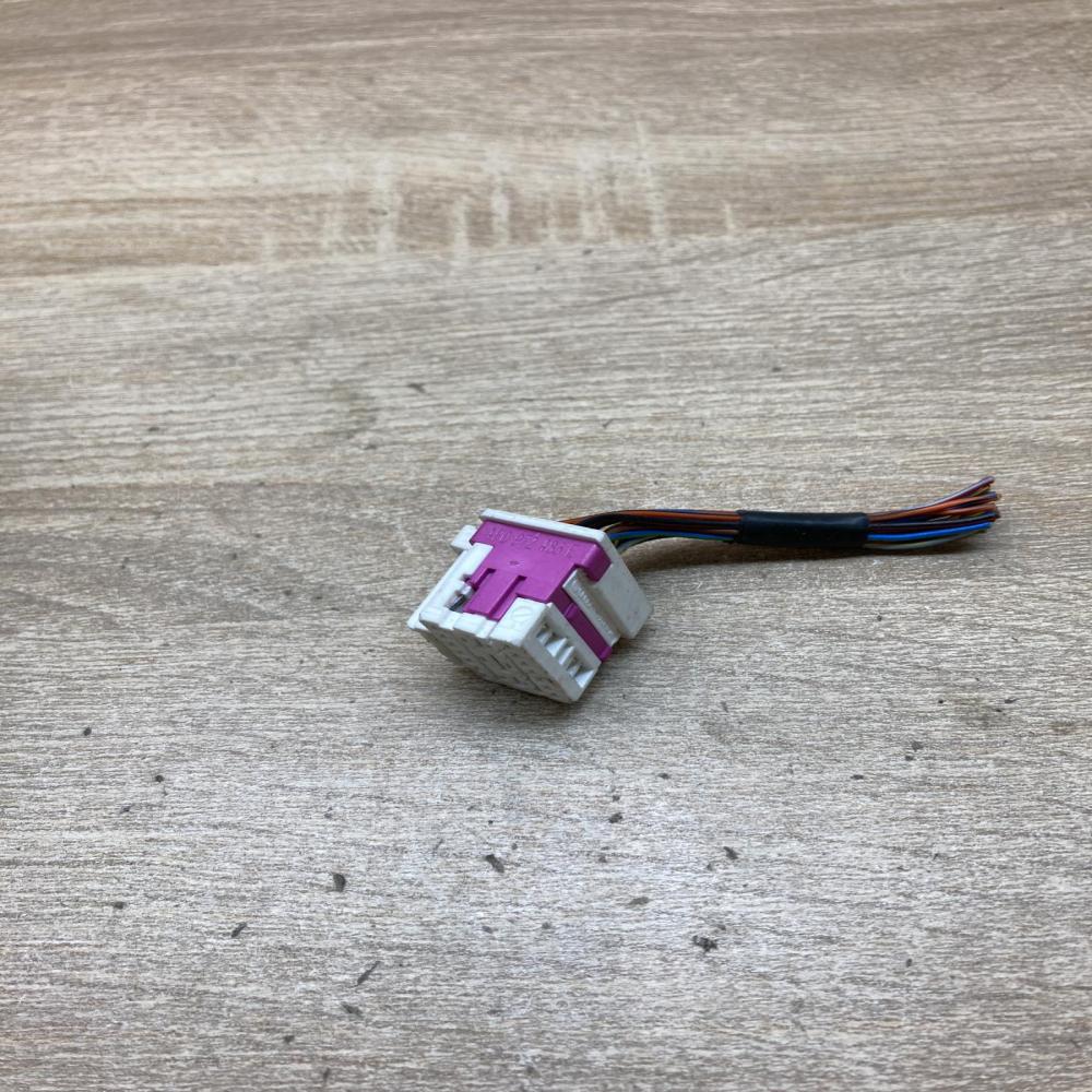 4F0972483E   Plug wire Audi A6 S6 C6 4F