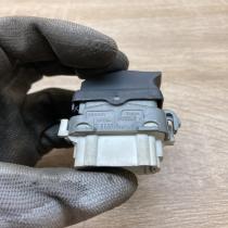28082   Electric window control switch Renault Megane I