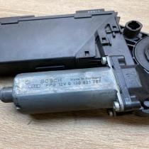 8E0959801E   Rear door window regulator motor Audi A4 S4 B7 8E 8H