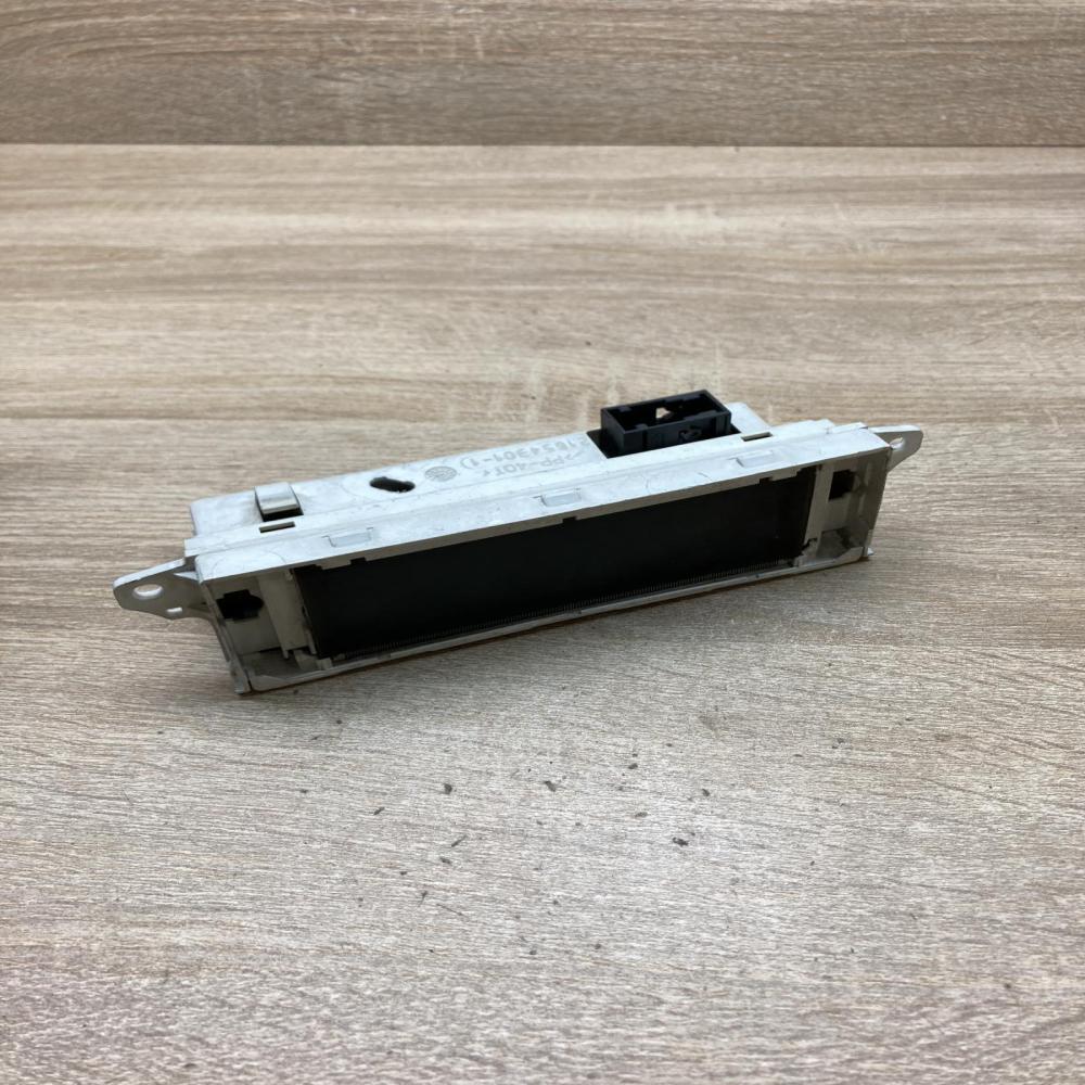 9640963777   Screen/display/small screen Peugeot 307