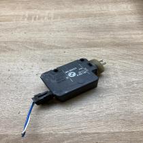 8352168   Fuel tank cap lock motor BMW 5 E39