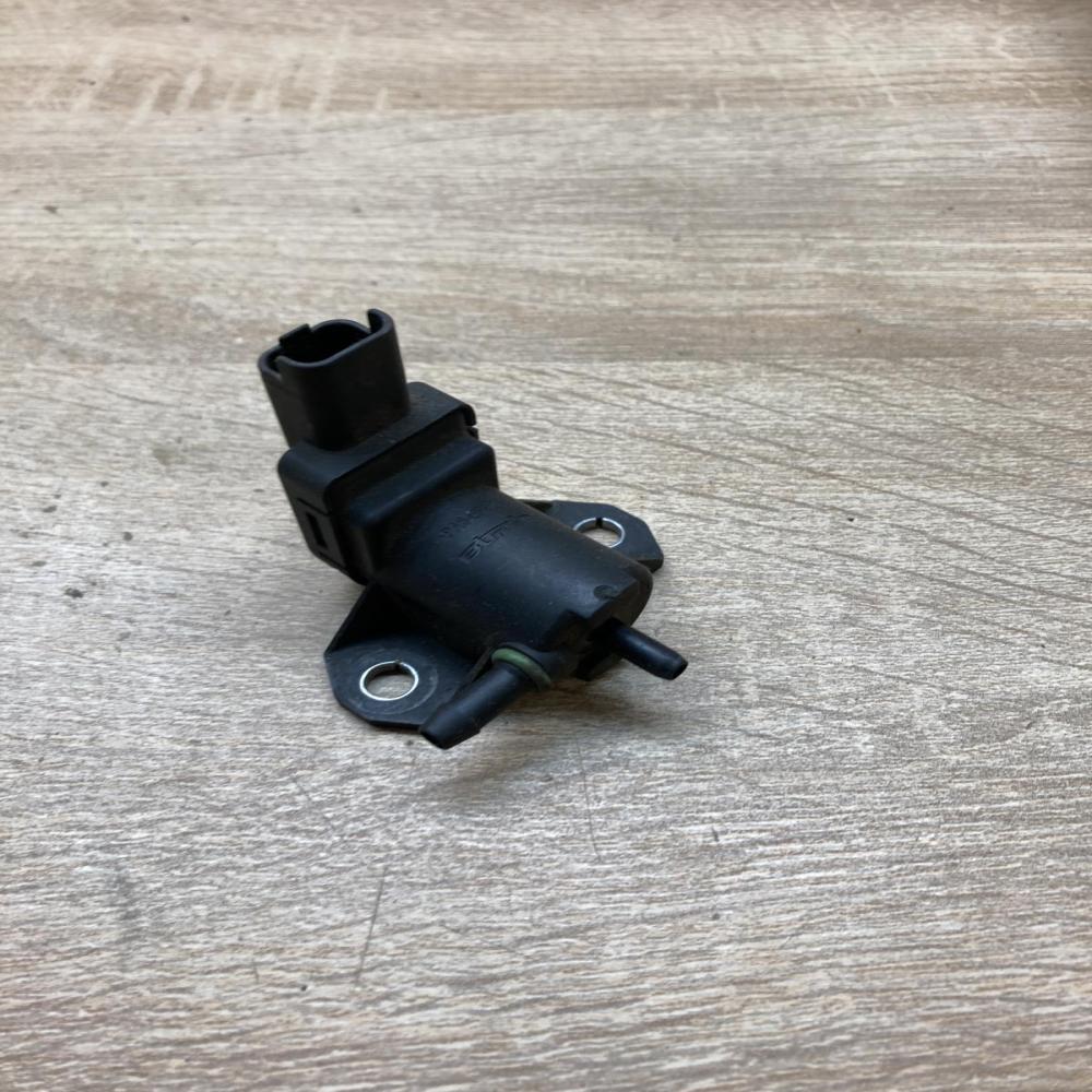 9688124580   Valve vacuum Peugeot Partner