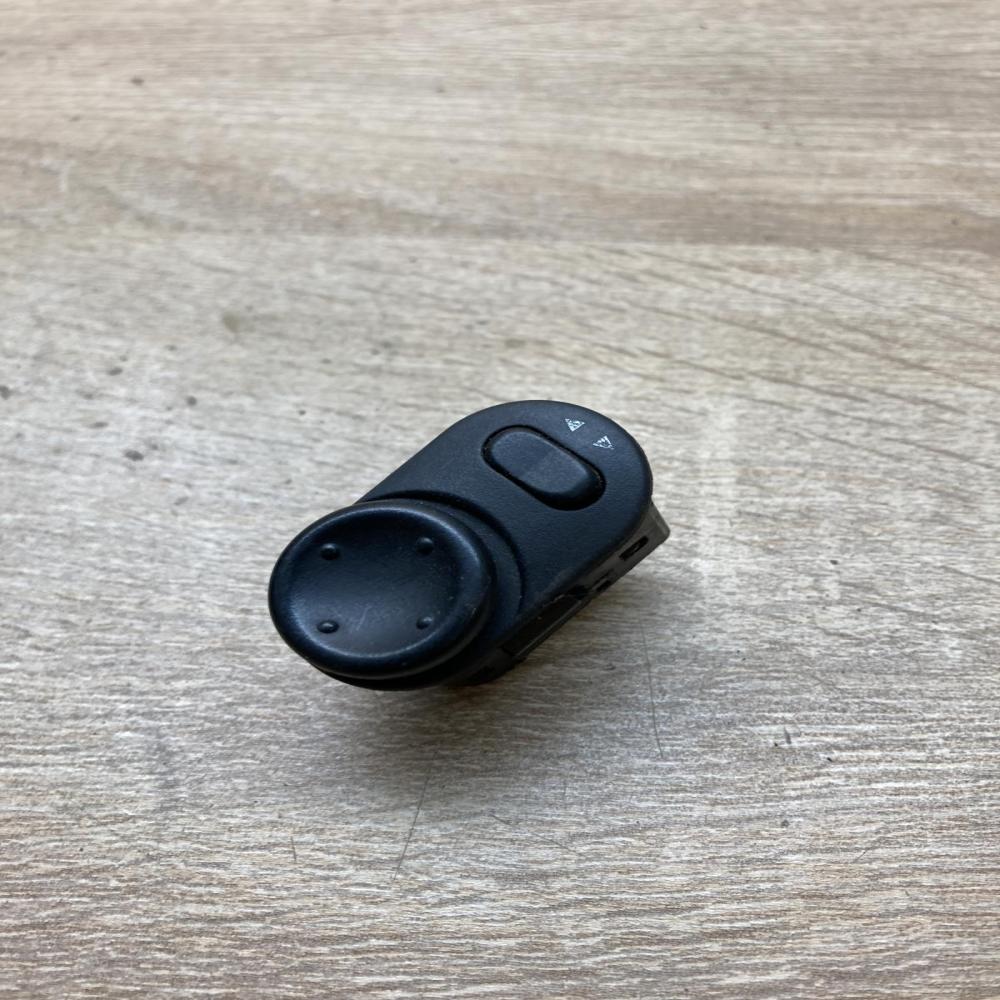 90569752   Wing mirror switch Opel Vectra B