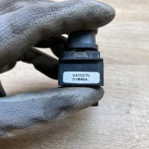 9472275   Electric window control switch Volvo S60