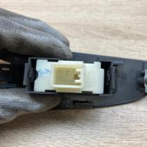 74231 05140 7423105140  Electric window control switch Toyota Avensis T250