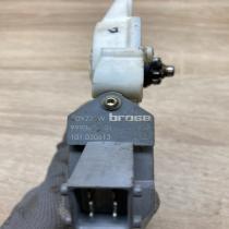69840 05100 6984005100  Rear door window regulator motor Toyota Avensis T250