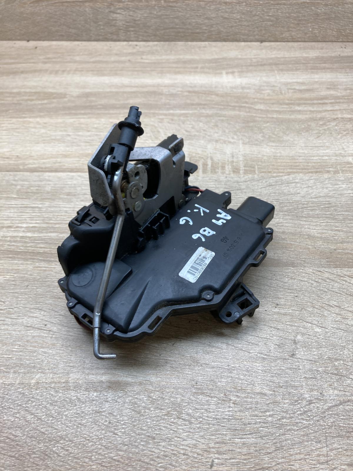 8E0839015C   Rear door lock Audi A4 S4 B6 8E 8H