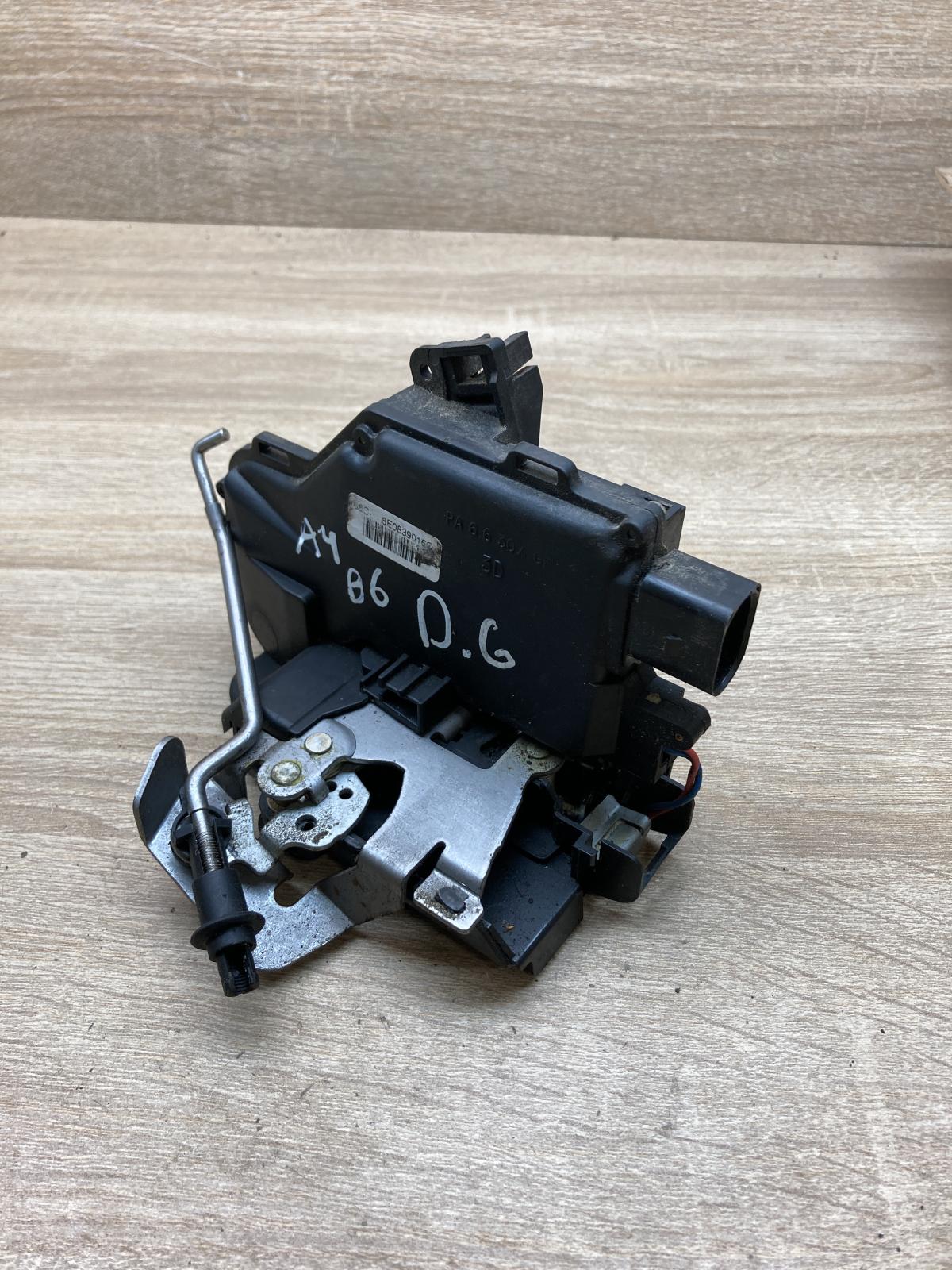 8E0839016C   Rear door lock Audi A4 S4 B6 8E 8H