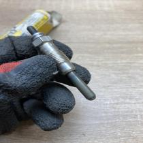 7701029762   Glow plug Renault Trafic I