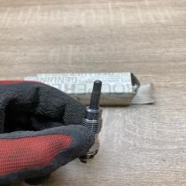 7701040208   Spark plug Renault Master I