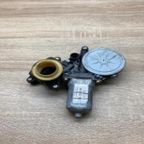 69840 0F020 996994 100  Rear door window regulator motor Toyota Corolla Verso E1