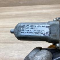 69840 0F020 996994 100  Rear door window regulator motor Toyota Corolla Verso E1